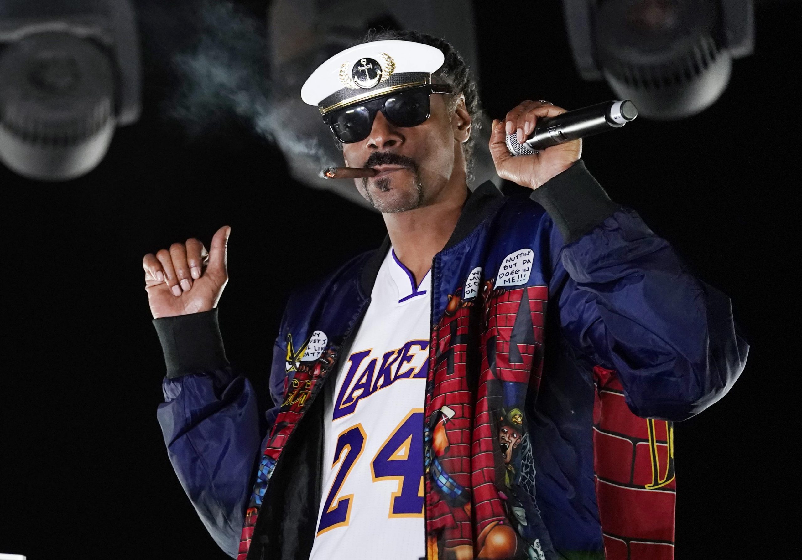 How Old is Snoop Dogg