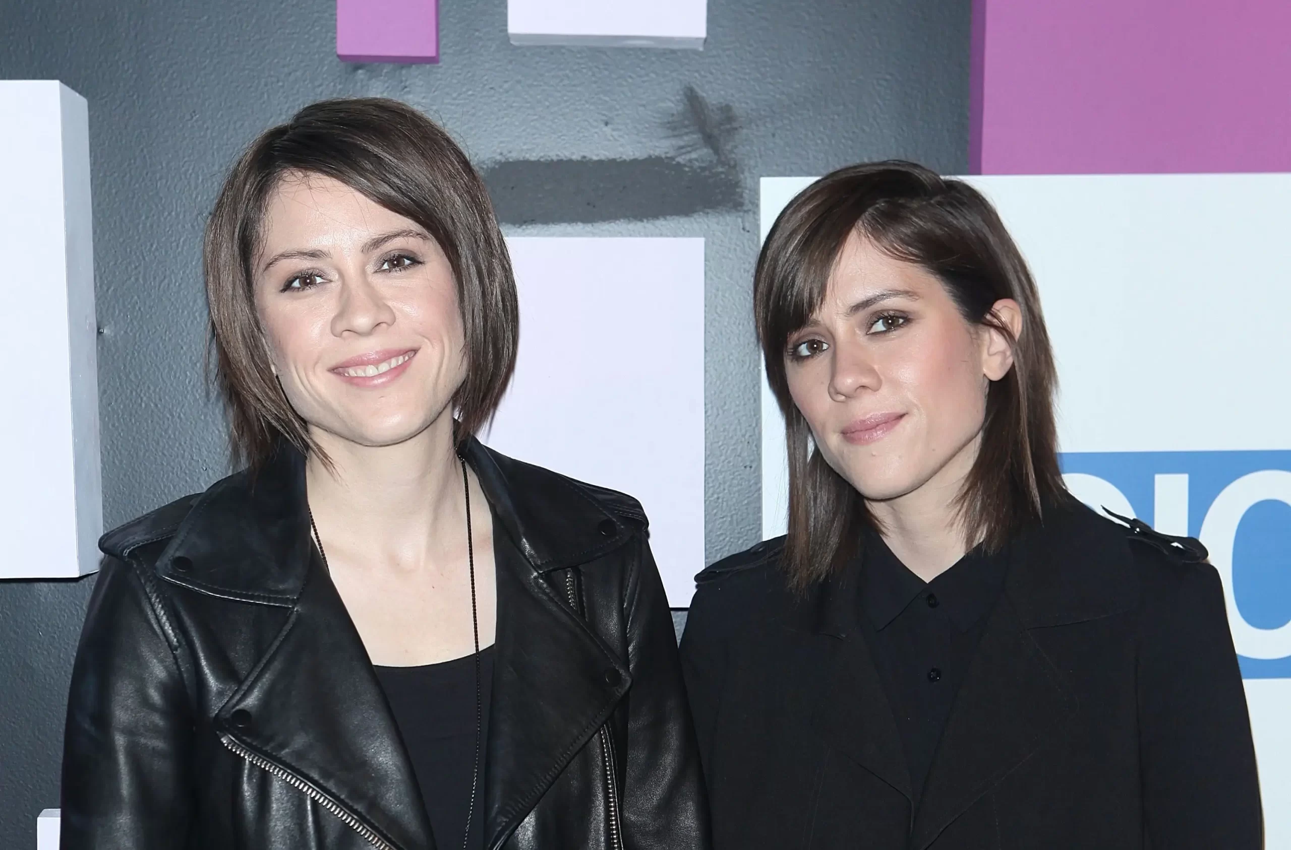 Tegan Quin And Sara Quin