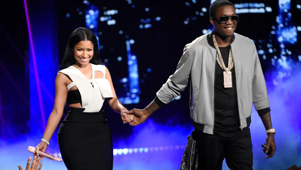 Nicki Minaj dating with Meek.