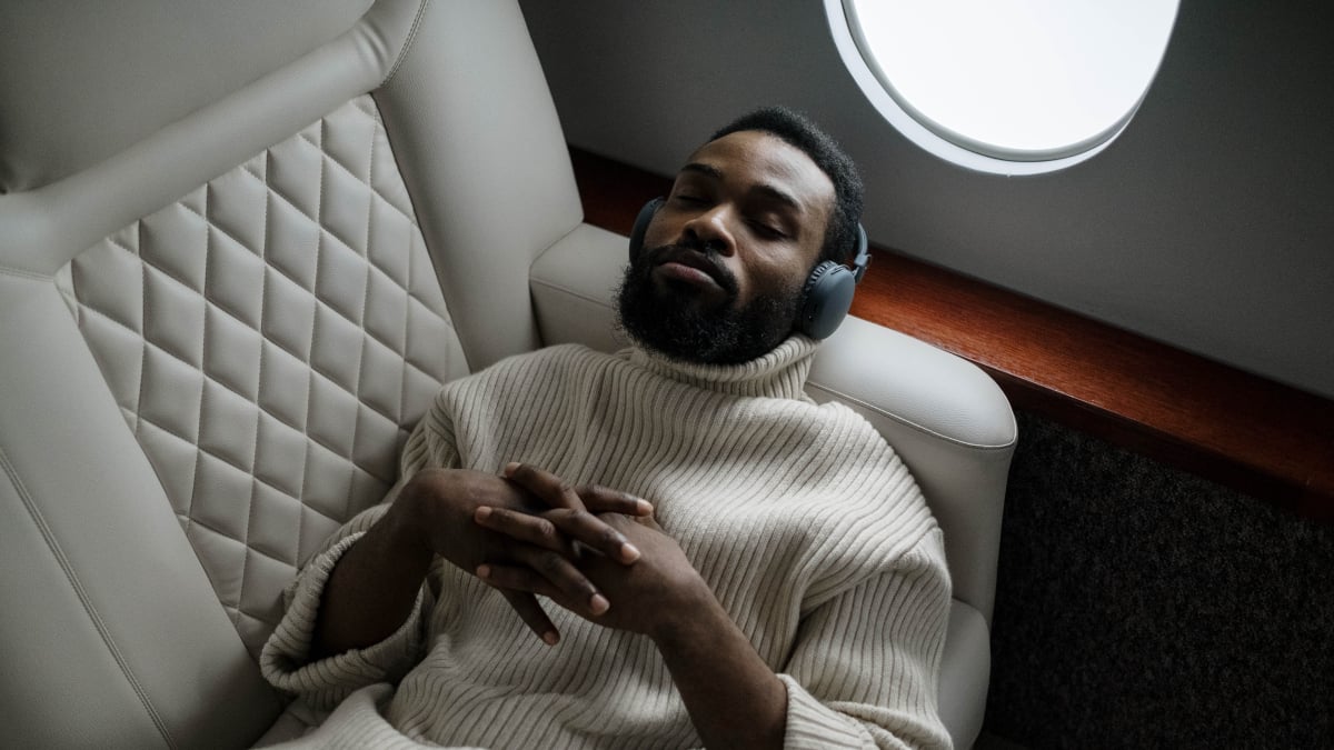 The 7 best noise-canceling headphones for flying in 2024