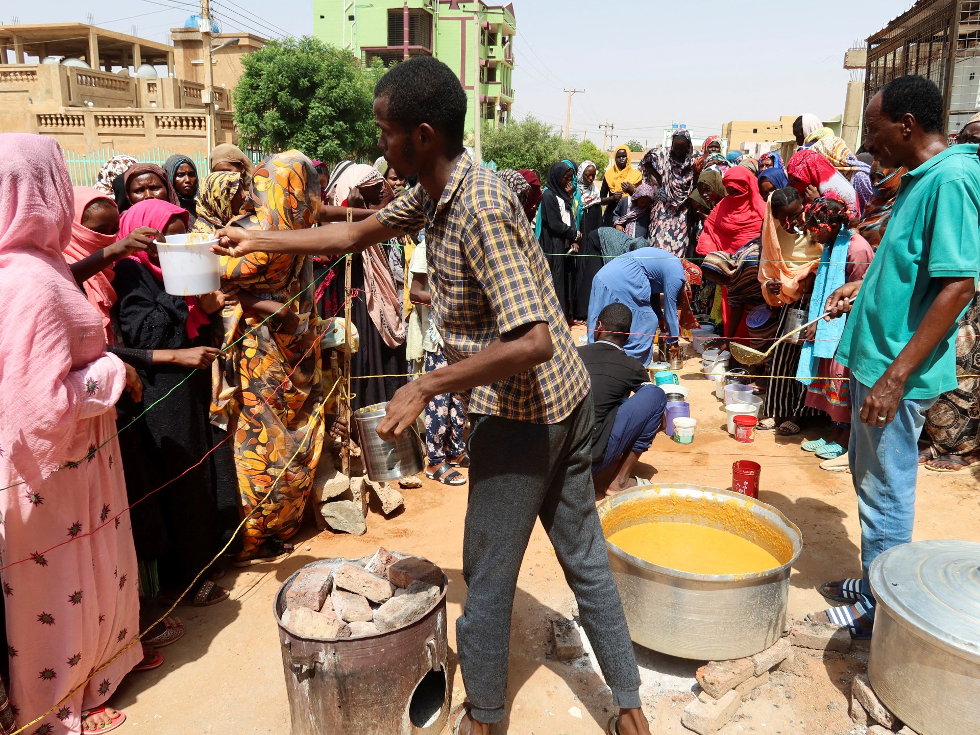 People ‘dying of starvation’ in Sudan, UN food agency says