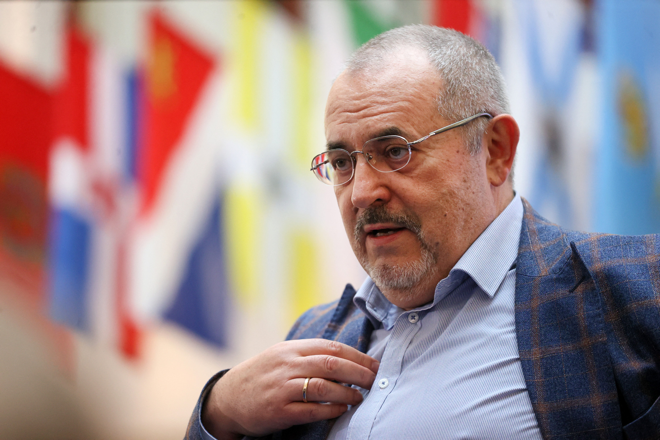 Putin’s Pro-Peace Opponent Vows Push to Stay on the Ballot