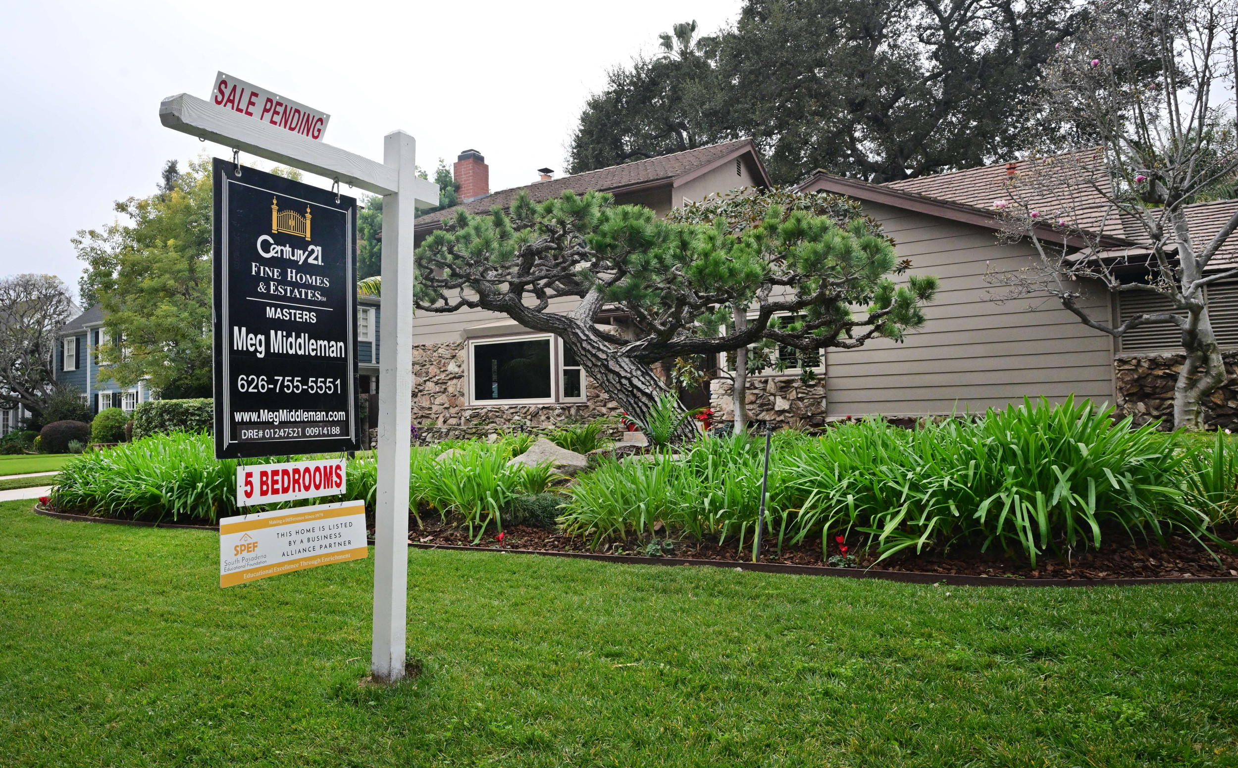 Political Tensions Lead Some Americans to Move to Other States