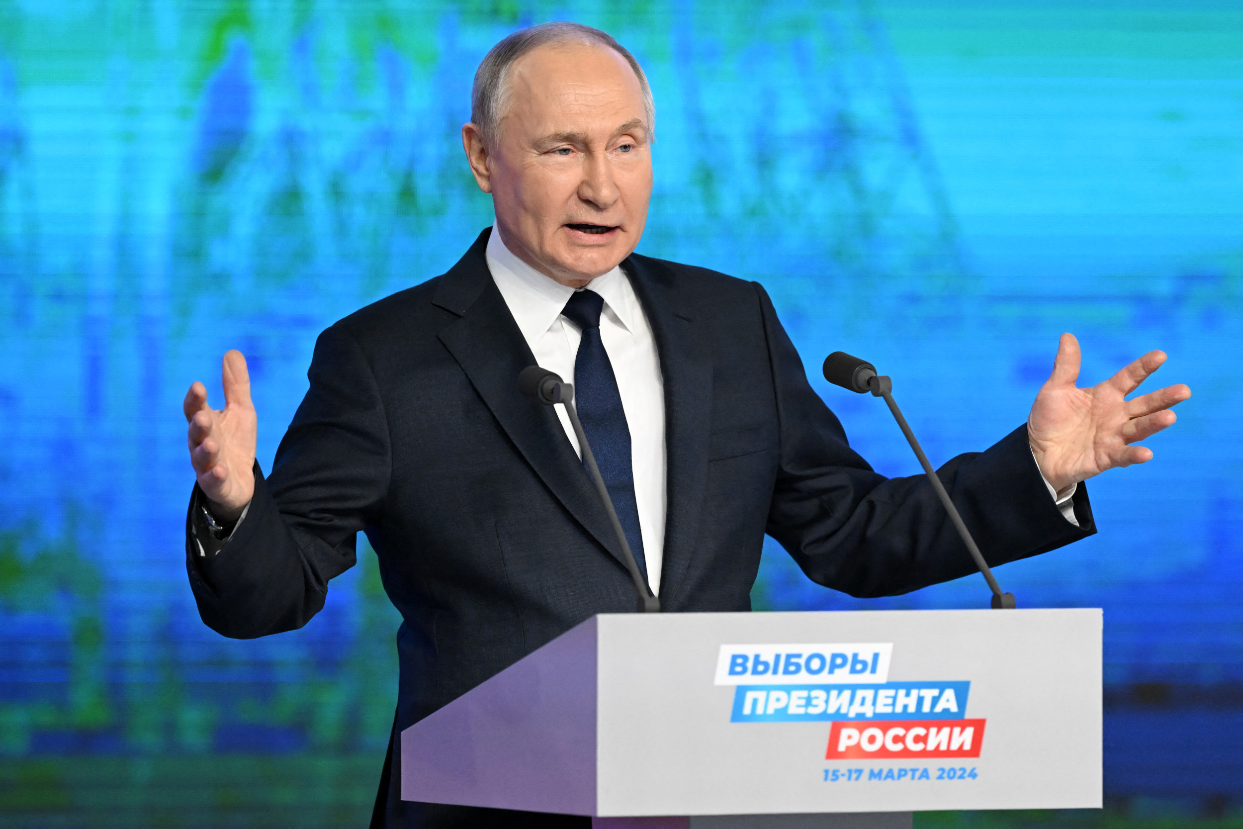 Putin Bristles at Tucker Carlson Suggesting He’s Paranoid
