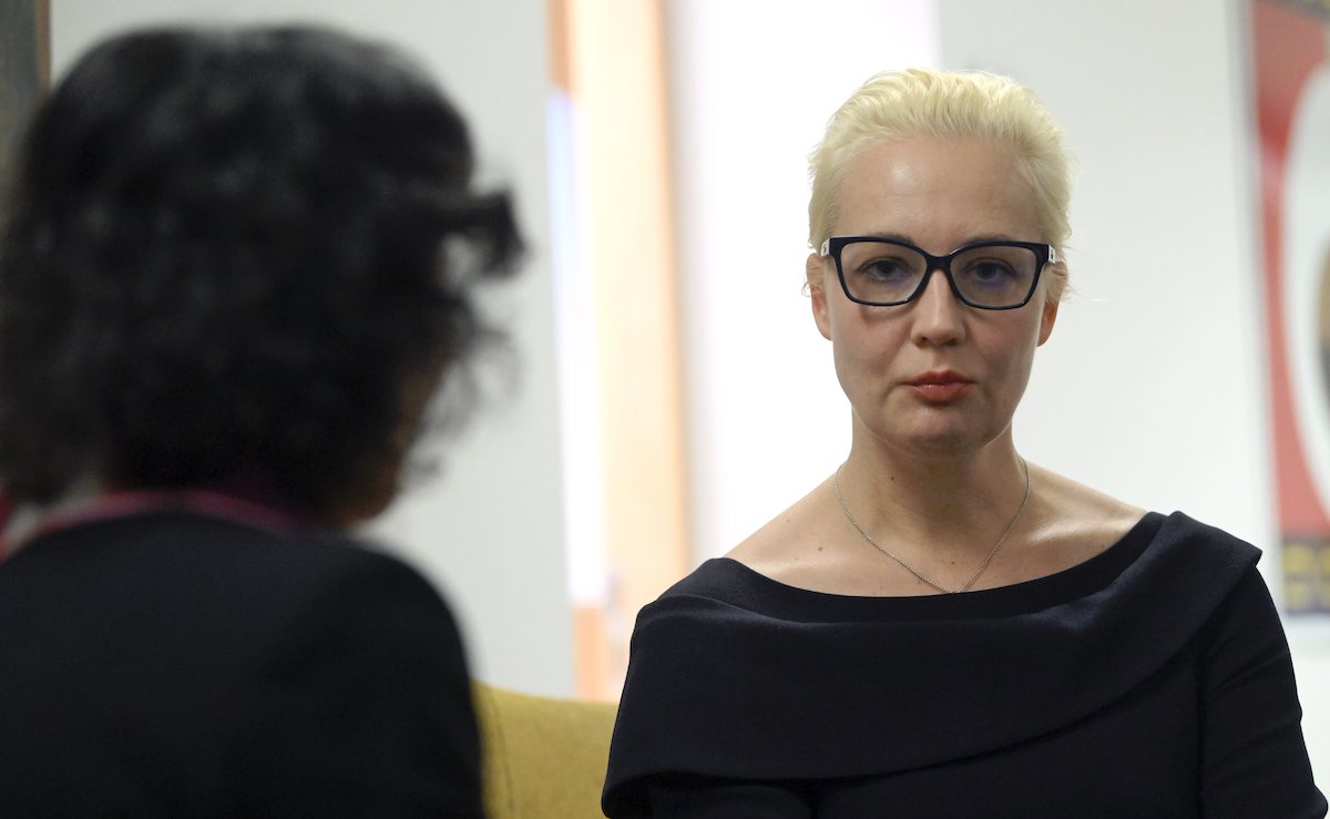 Yulia Navalnaya, wife of dead Putin opponent Alexei Navalny, vows to continue fight