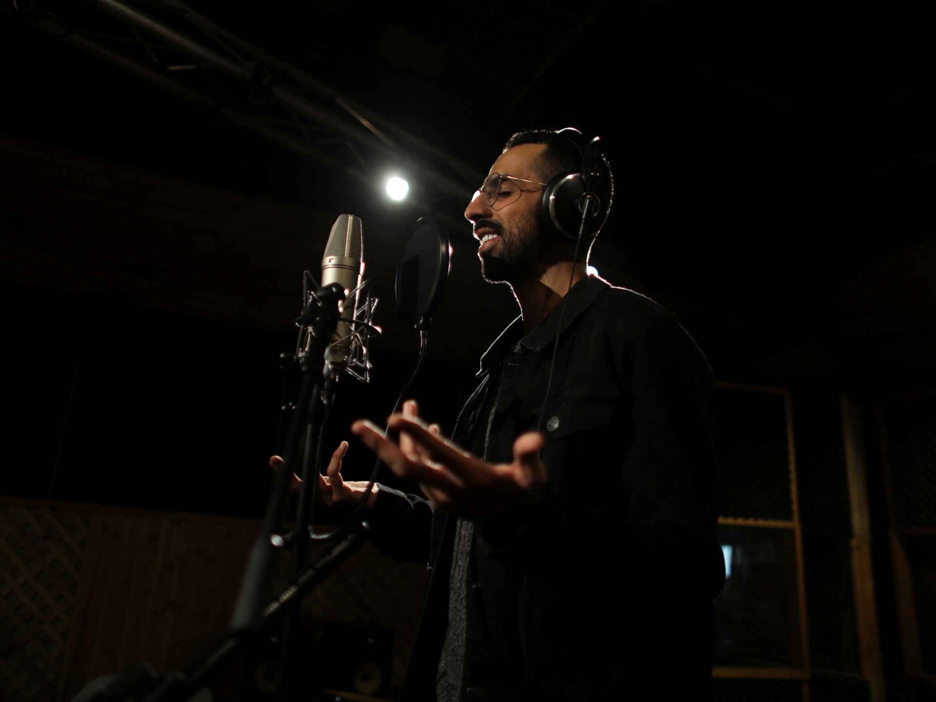 Palestinian singer running to represent Iceland at Eurovision contest