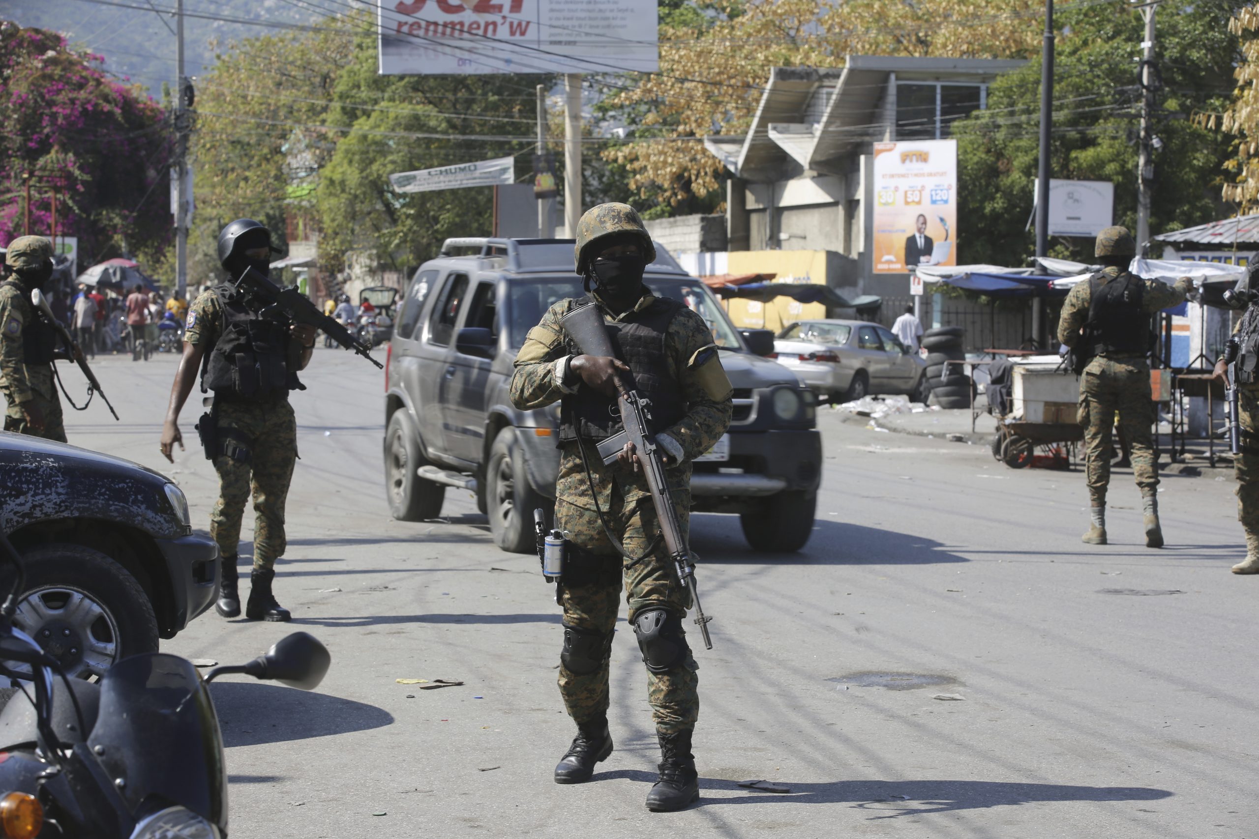 U.S. Forces Fly in to Embassy in Haiti to Evacuate Nonessential Personnel