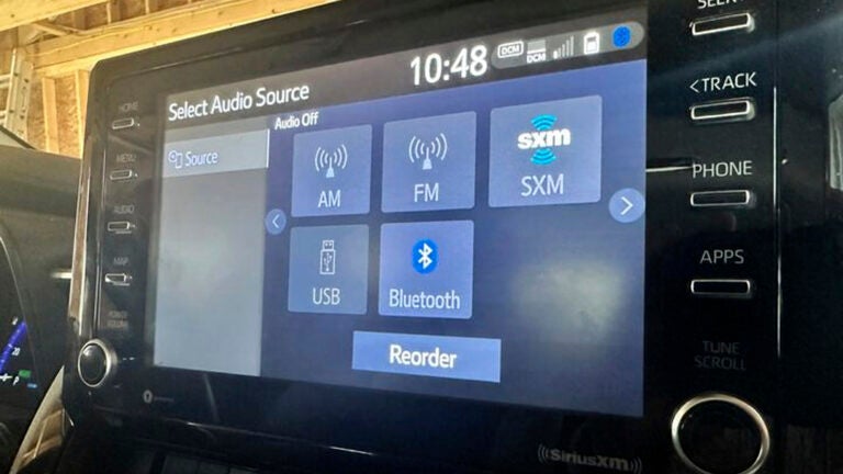 Save Our Signal! Politicians close in on votes needed to keep AM radio in every car