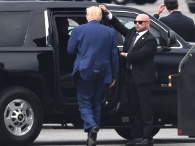 Forensic psychiatrist on physical signs of Trump’s mental decline: “Changes in movement and gait”