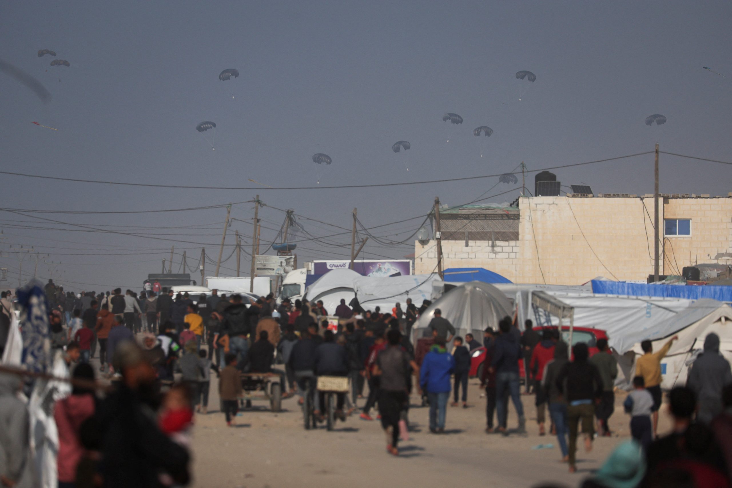US Airdrops Foods in Gaza Amidst Tensions with Israel