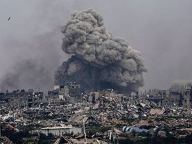 U.S. sends more weapons to Israel amid growing calls for cease-fire