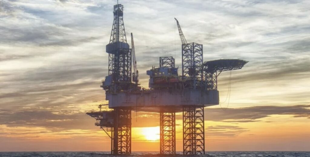 Blame for UK offshore oil & gas license abandonment pinned on wind farm construction ops