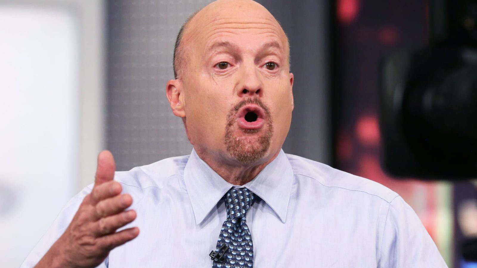 Jim Cramer says Wall Street’s too cynical on Jerome Powell, Nvidia and Apple