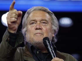 Steve Bannon Trashes ‘Meaningless’ Donald Trump Event