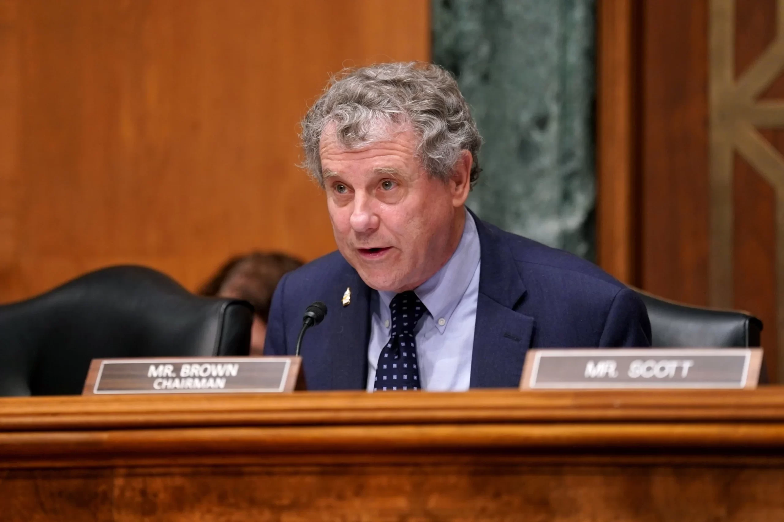 Senator Brown Calls for Ban on Chinese Electric Cars for American Security and Jobs