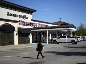 Woman Miscarries Alone in Restroom: Blame Pointed at GOP