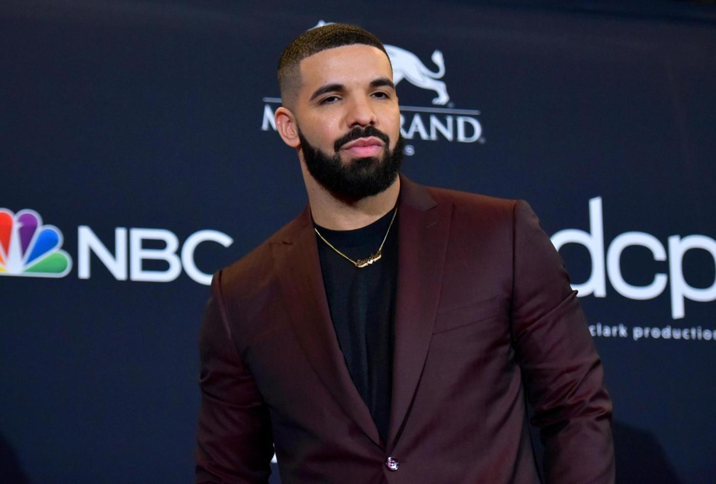 Police investigating shooting outside Drake’s mansion that left security guard wounded