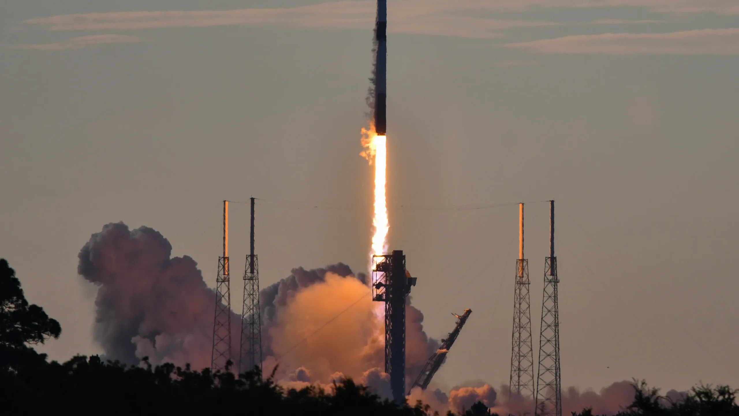 Rocket Report Covers SpaceX Falcon 9 Failure, Astra Privatization, ESA Delays, Vaya Space Debut, and More