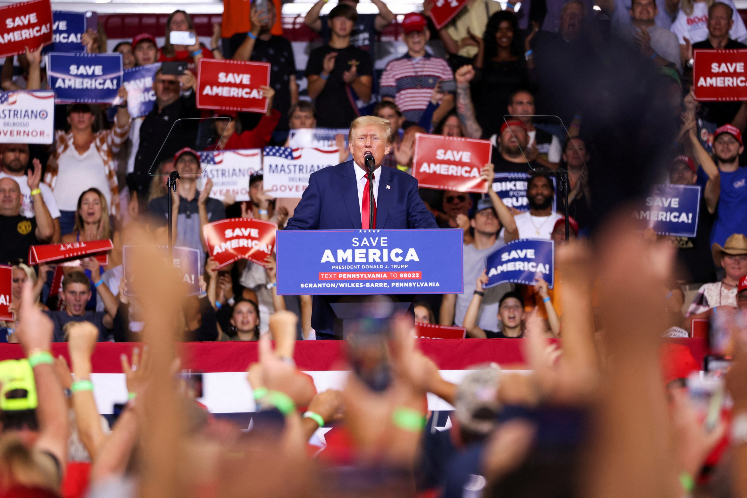 Trump Supporters Rally Reflects Deep U.S. Divisions Amid Global Discontent