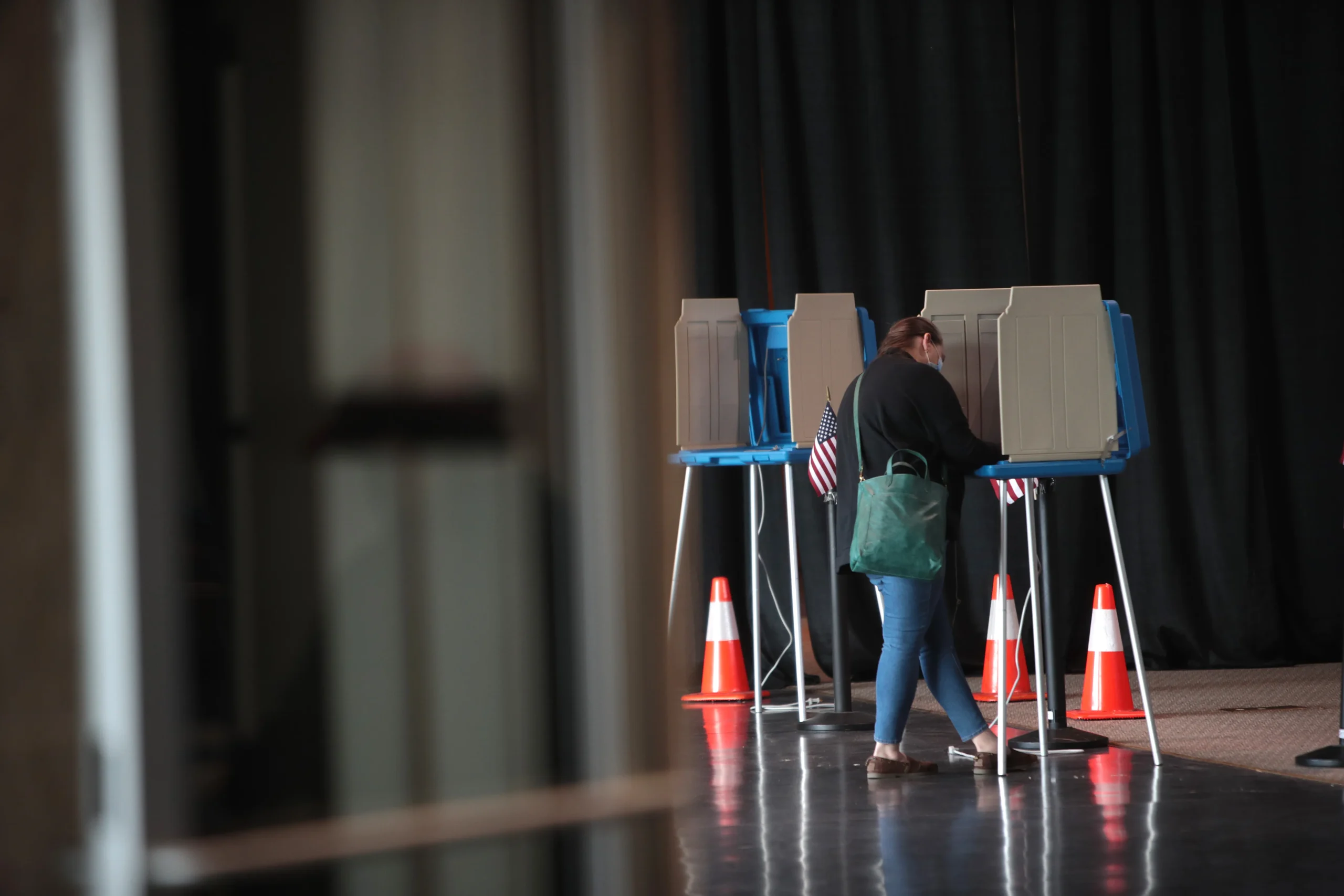 Vote Mirages Distort Early Election Results and Complicate Projections of Candidates' Performances