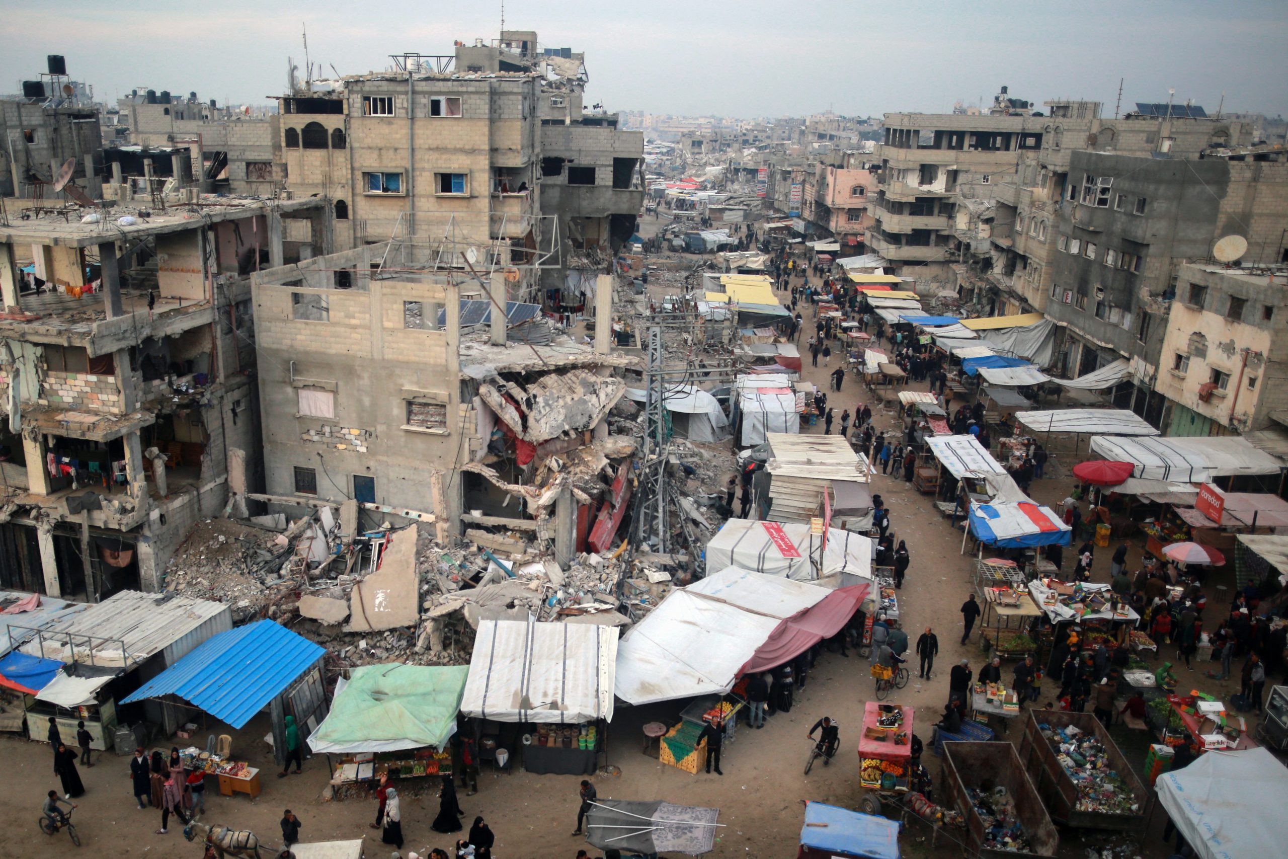Israel Halts Gaza Aid as Ceasefire Talks Stall Over Hamas’s Rejection of U.S. Proposal