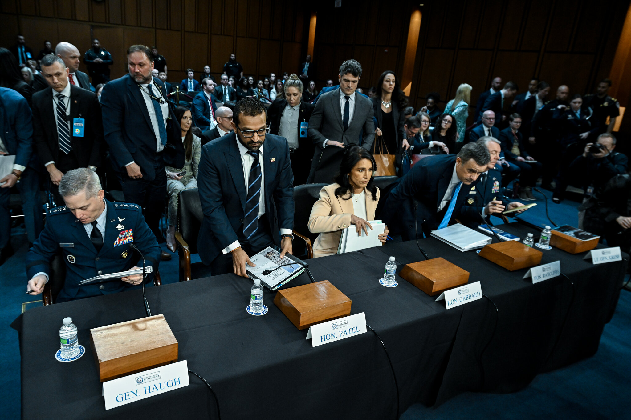 Top Trump-Era Defense Officials Challenge Leak Probe as Signal Chat Scandal Sparks Legal Battle