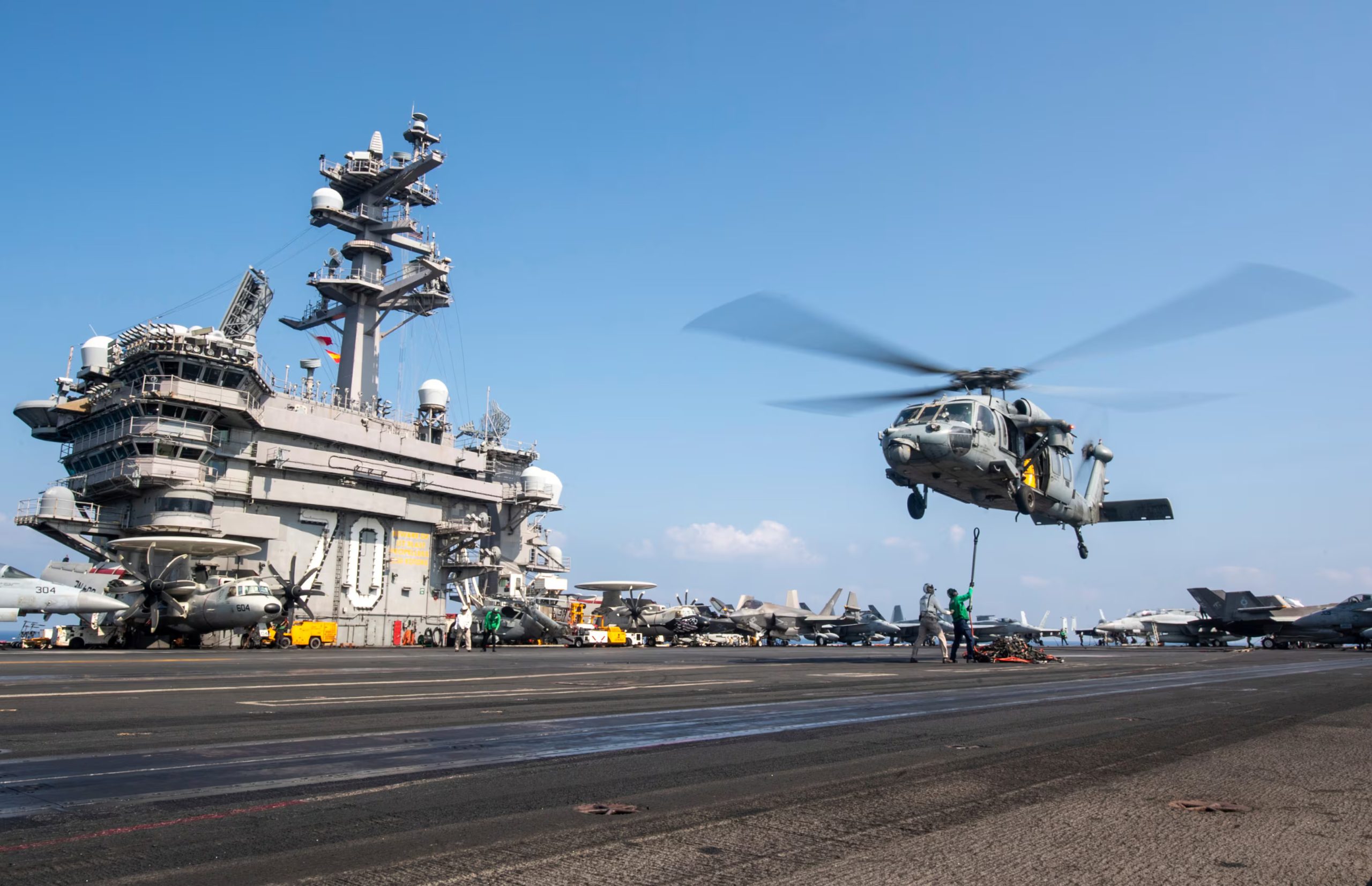 USS Carl Vinson Joins Arabian Sea Deployment as U.S. Pressures Iran Ahead of High-Stakes Nuclear Talks