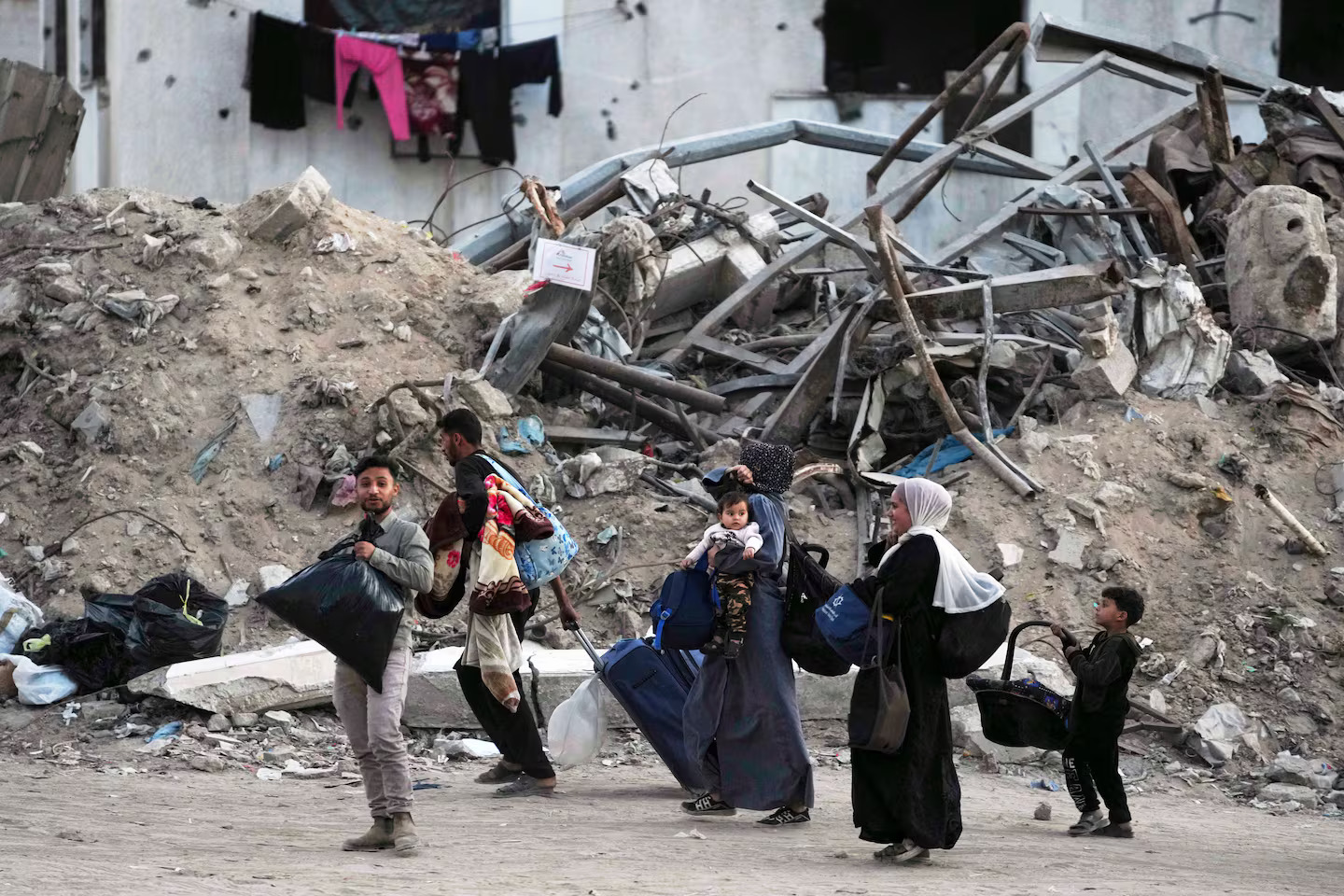 Controversial US-Backed Gaza Aid Group Bypasses UN as Critics Warn of Politicized Relief Effort