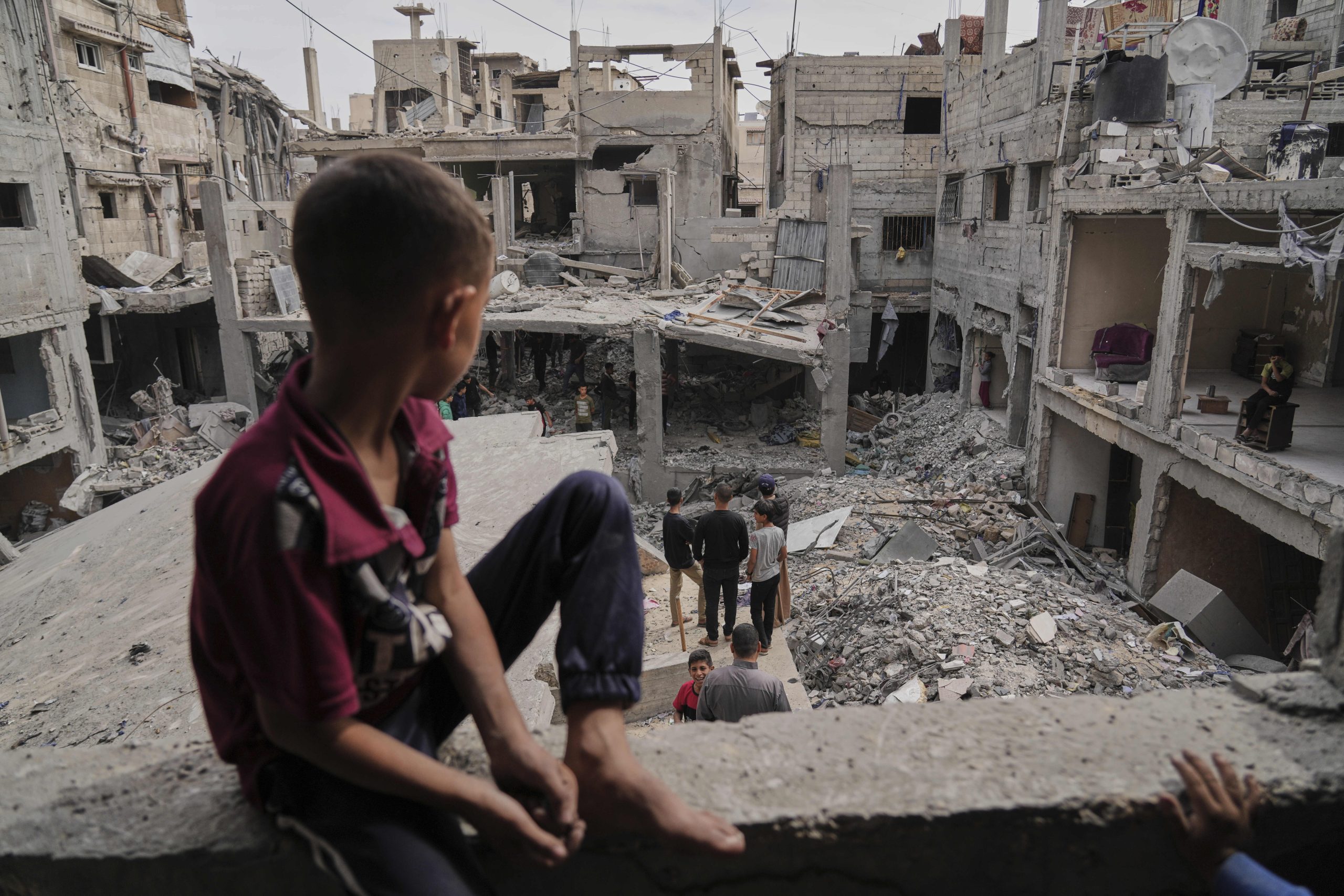 Death Toll Soars in Gaza as Israeli Airstrikes Kill 100 Overnight and Ceasefire Talks Falter