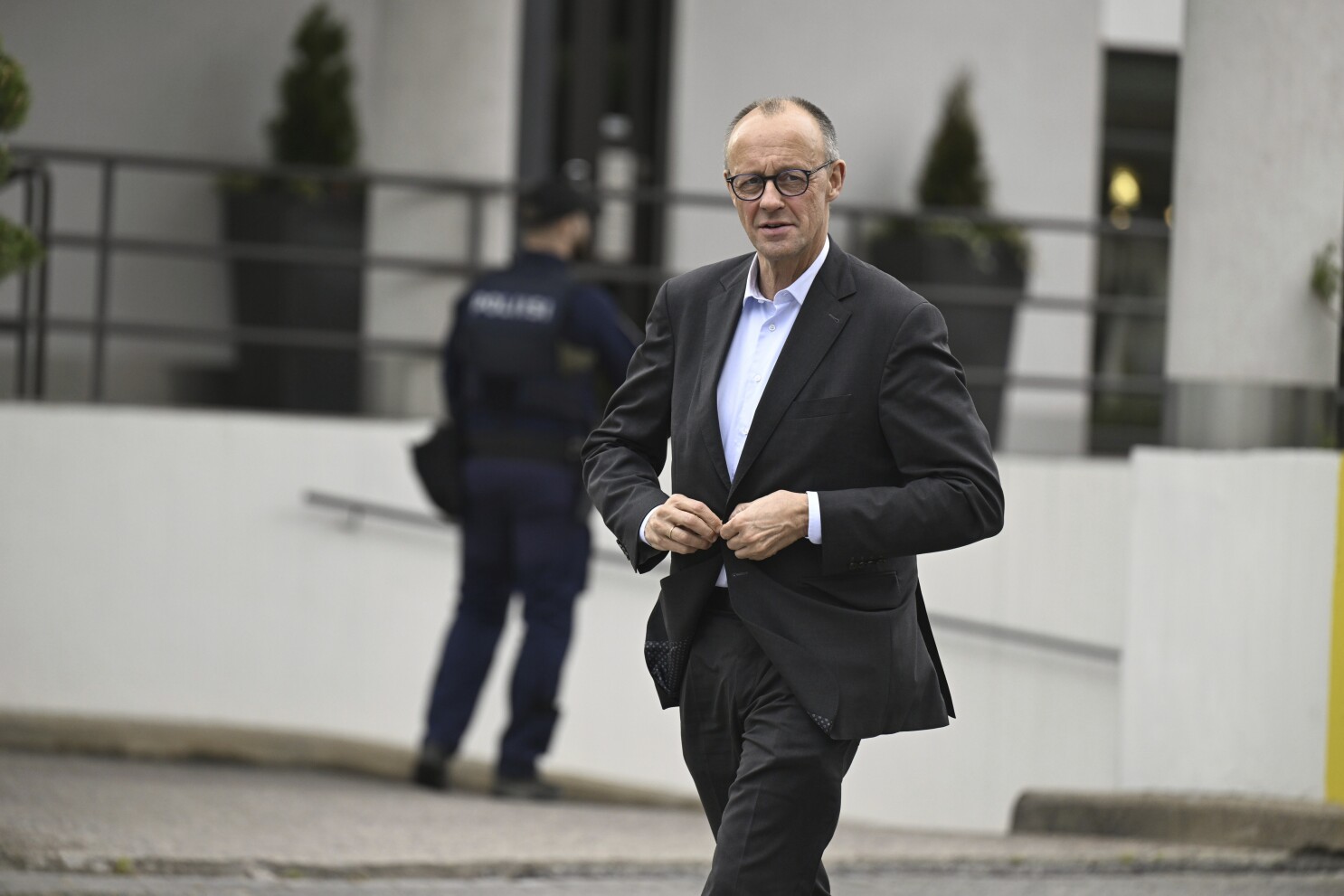 Germany Lifts Weapon Range Limits for Ukraine as Merz Pushes Dual Path of Force and Diplomacy