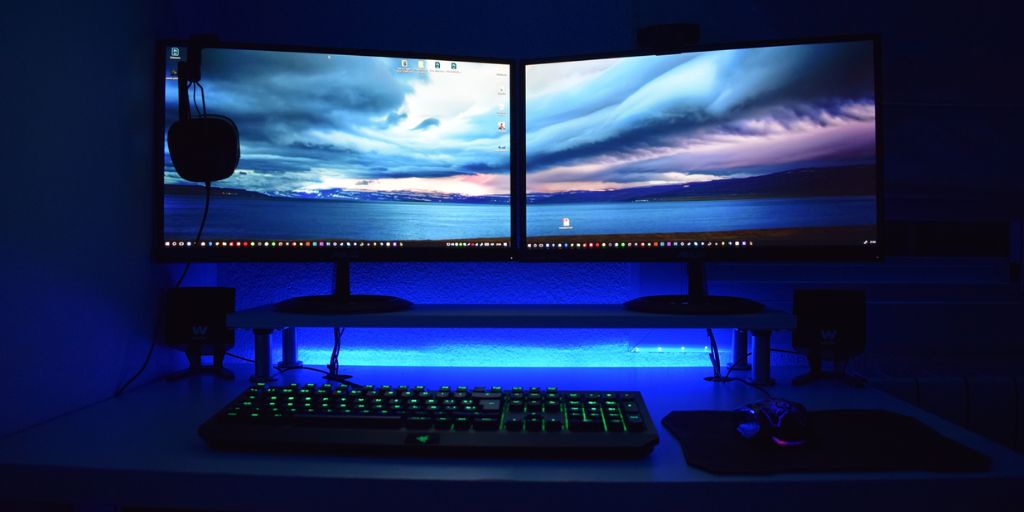 How to Set Up Dual Monitors for Maximum Productivity