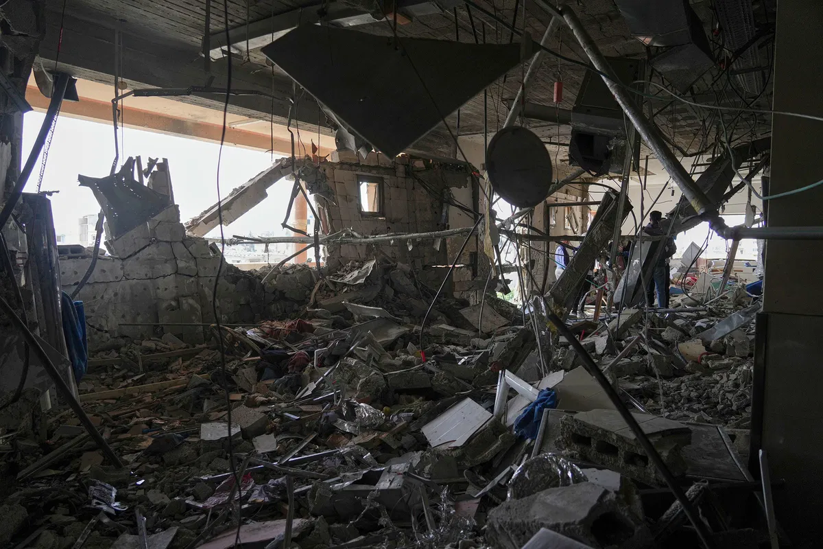 Israeli Airstrike on Gaza Hospital Targets Top Hamas Leader Mohammed Sinwar Amid Peace Talks