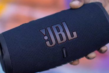 JBL Charge 5