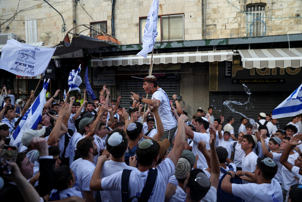 Jerusalem Day March Fuels Tensions as Nationalists Clash With Palestinians in Divided Old City