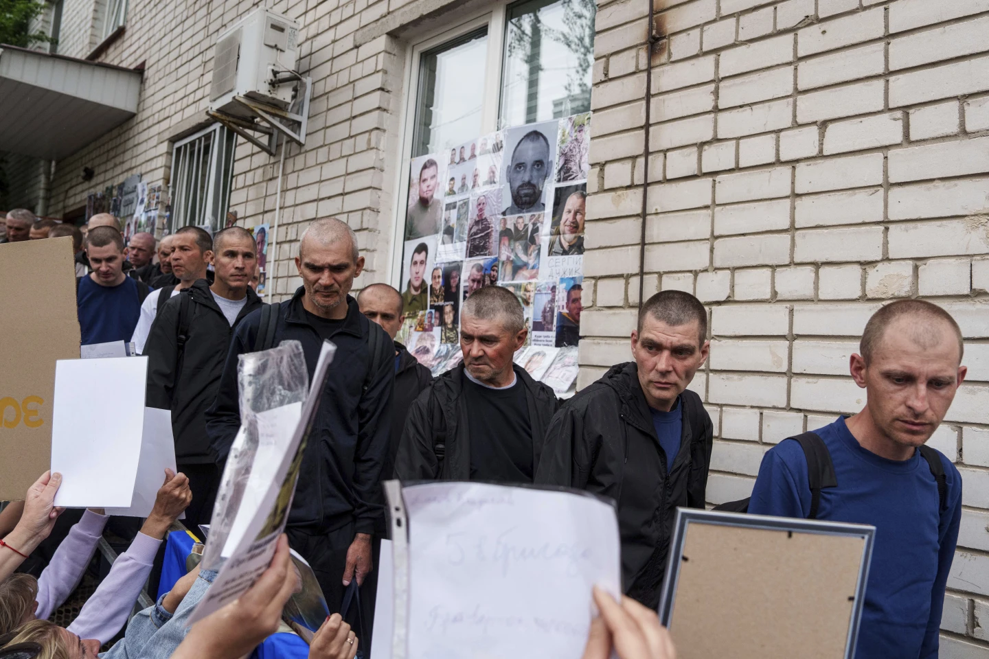 Mass Prisoner Exchange Offers Brief Respite as Missile Strikes Intensify War in Ukraine