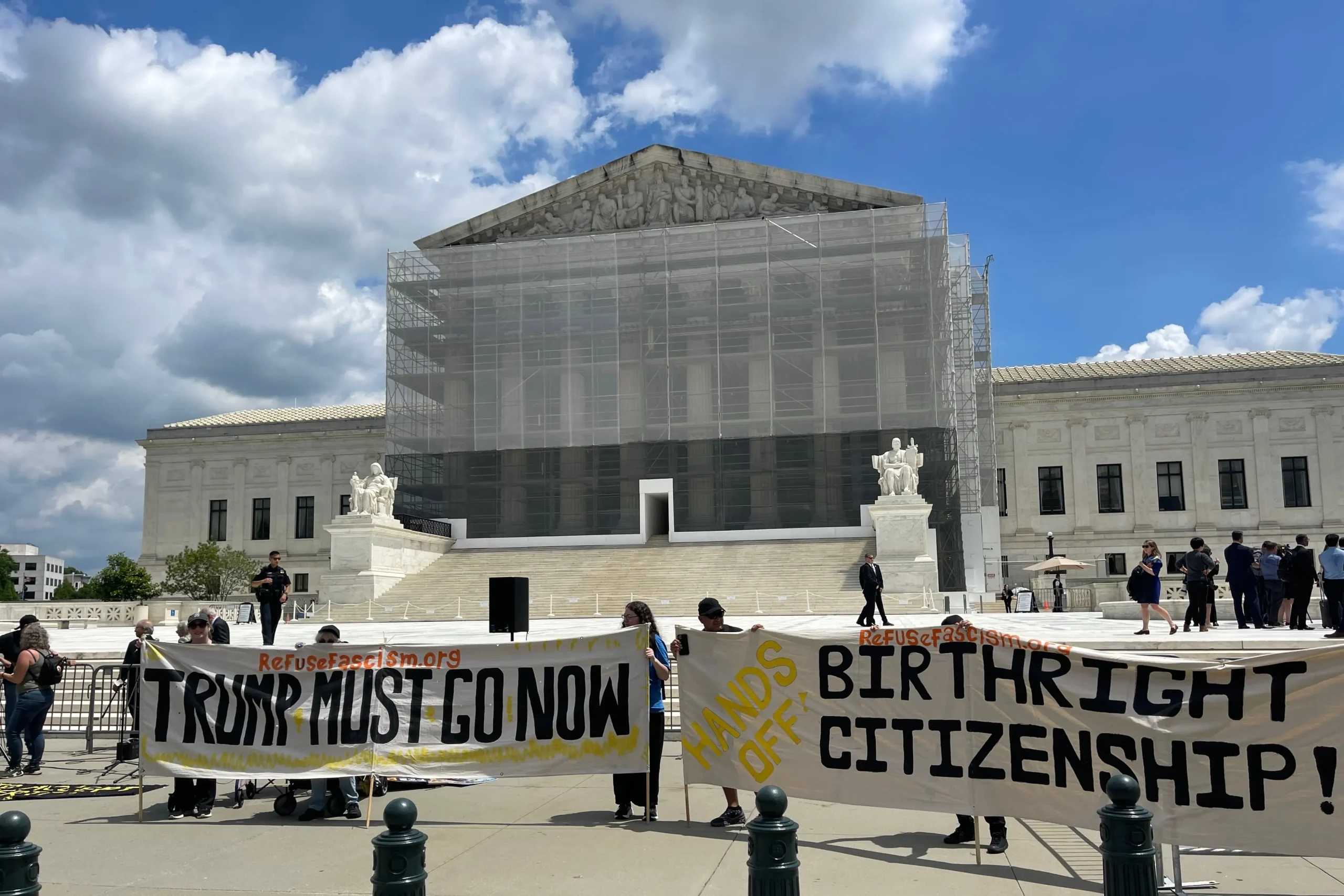 Supreme Court Weighs Ending Injunctions on Trump’s Citizenship Order While Debating Broader Legal Ramifications