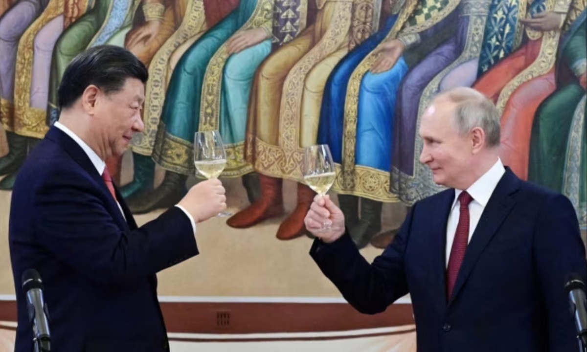 Xi Joins Putin in Moscow as China and Russia Showcase Defiant Alliance on Victory Day