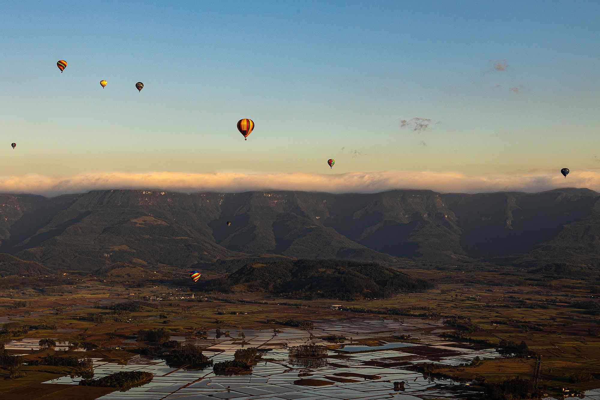 Eight Killed in Fiery Brazil Balloon Crash as Survivors Leap to Escape Mid-Air Blaze