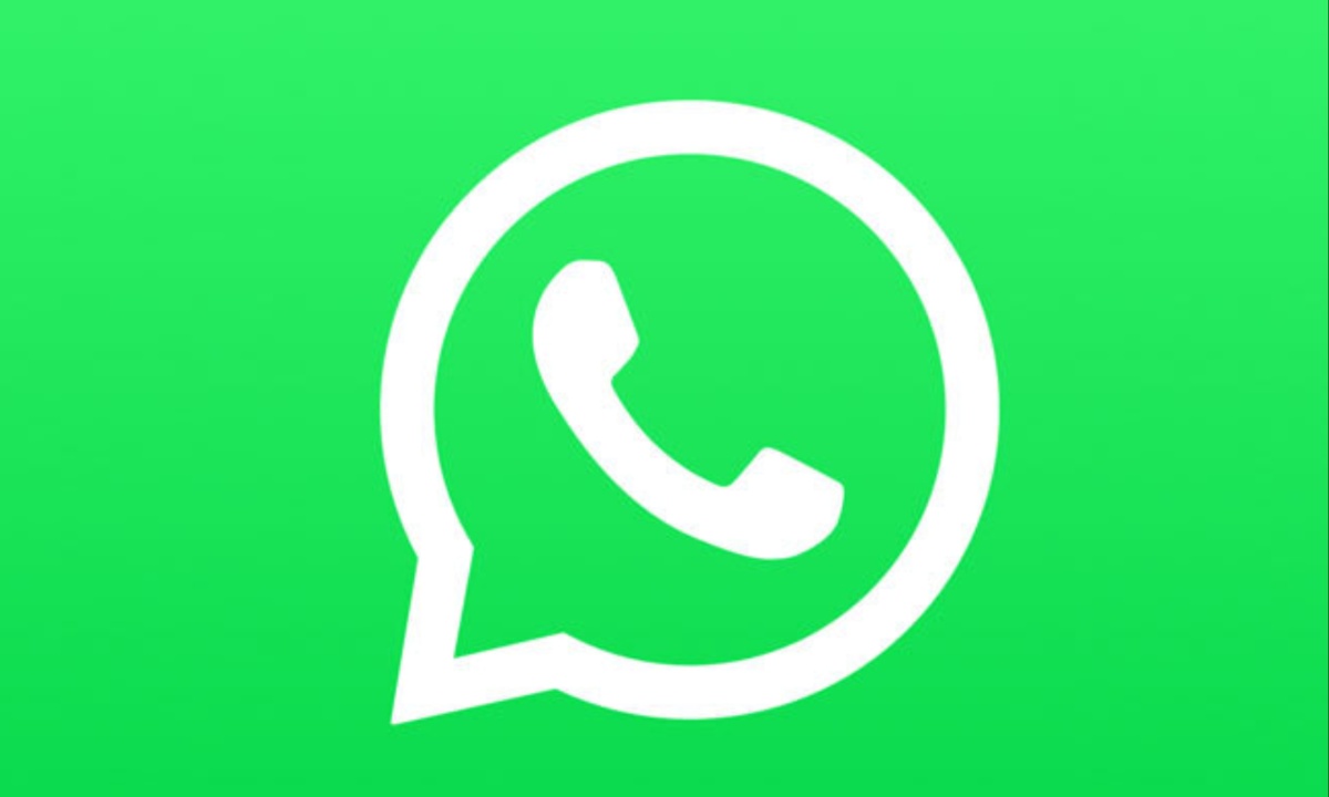 Iran Urges Citizens to Delete WhatsApp, Alleges Israeli Ties as Privacy Fears Resurface