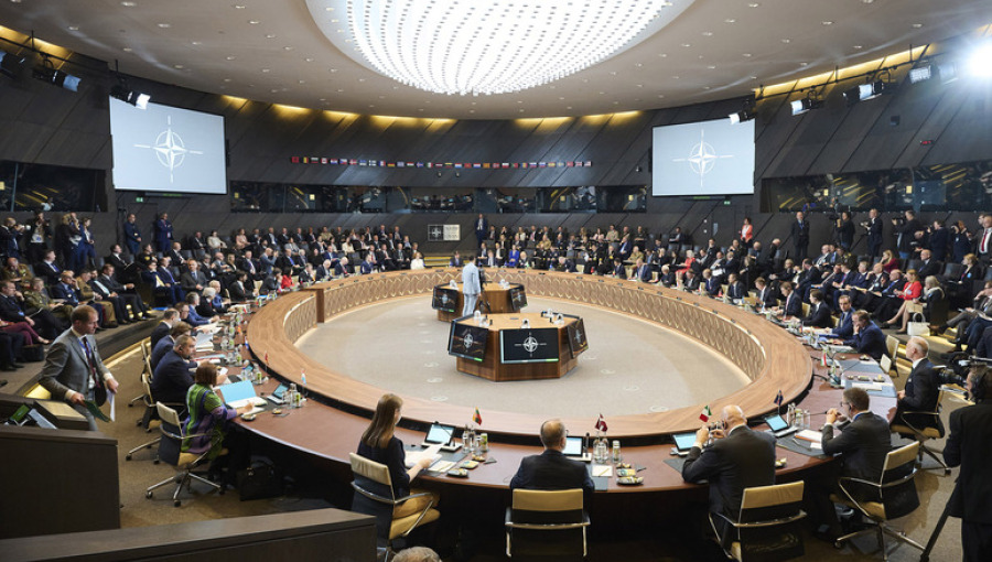 NATO’s 5% GDP Defense Goal Faces Resistance, Budget Strains, and Political Divides