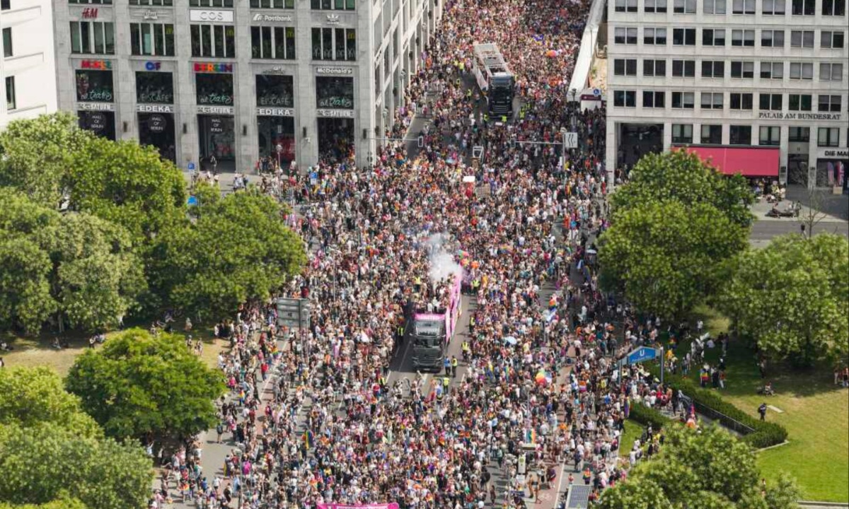 Berlin’s LGBTQ+ Stronghold Faces Growing Threats Amid Far-Right Protests and Political Crackdowns