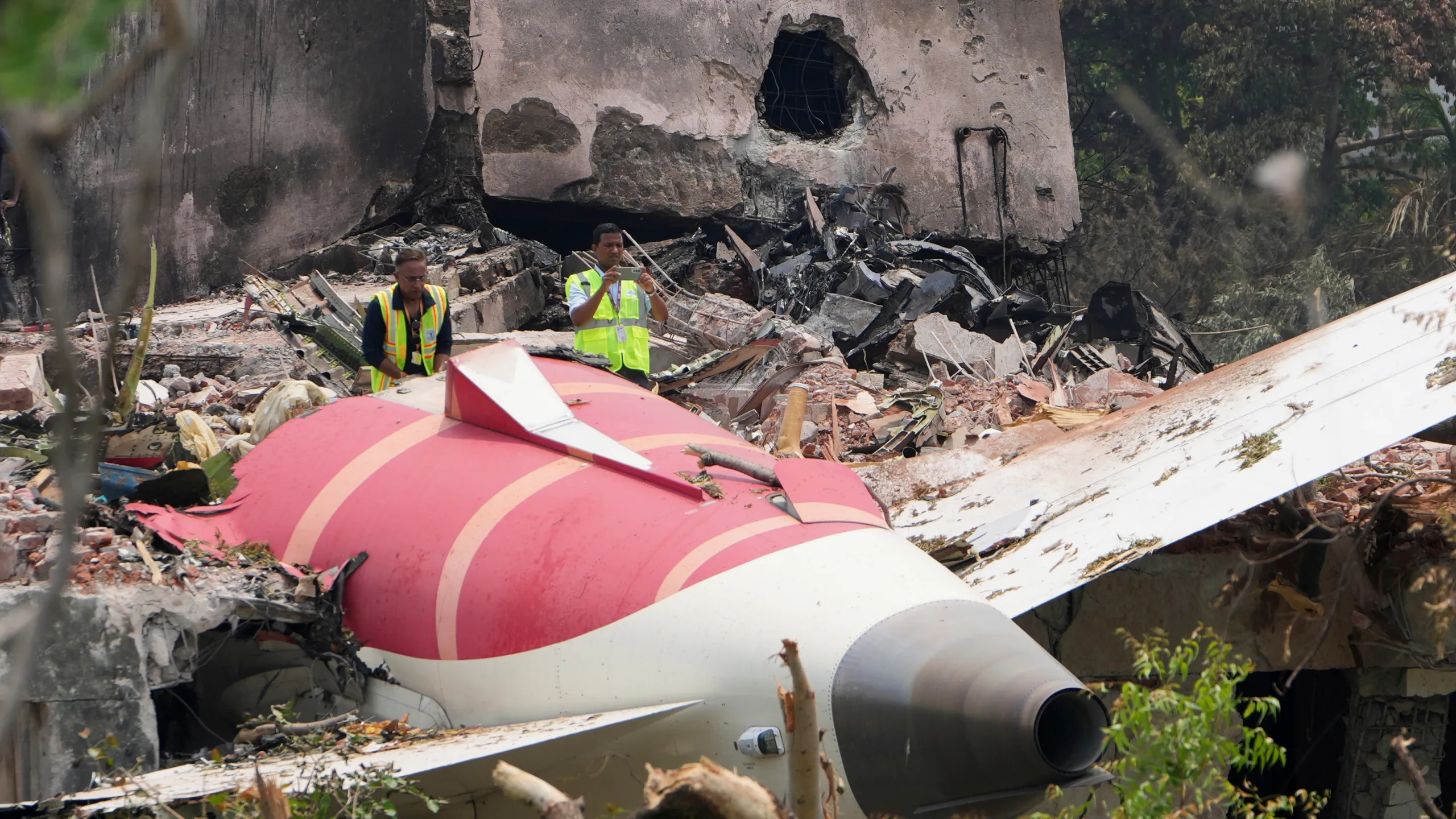 Fuel Switch Error Caused Air India Crash That Killed 260, Preliminary Report Reveals