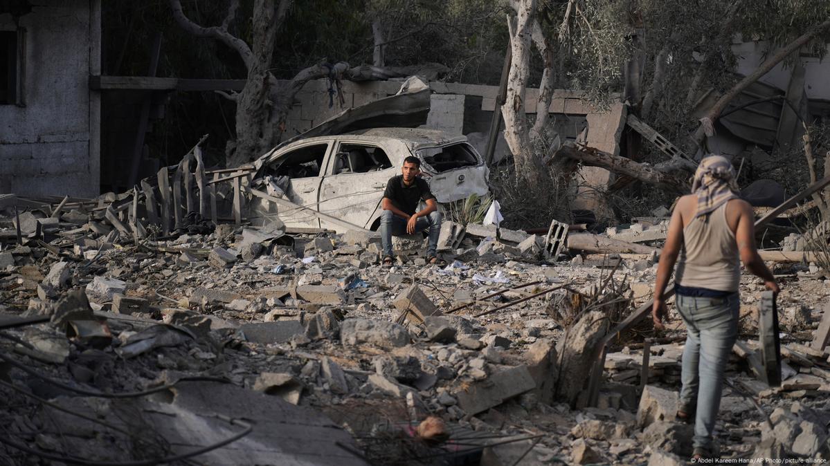 Hamas Signals Ceasefire Willingness as Trump Pushes Deal and Gaza Crisis Deepens