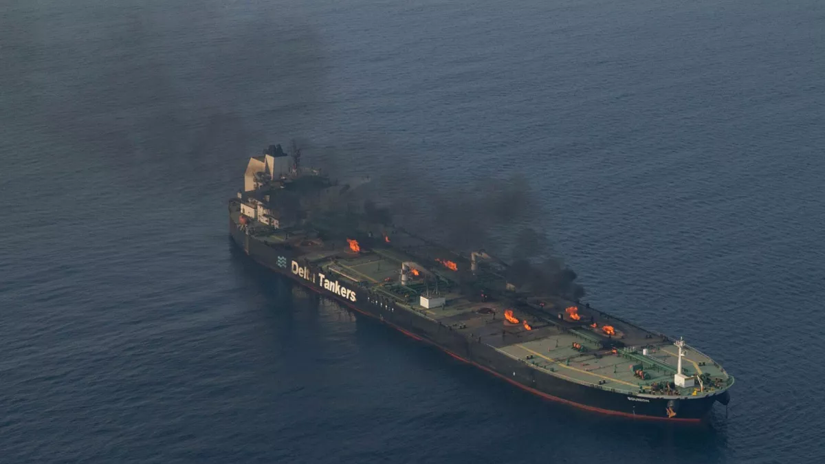 Houthis Expand Naval Threats to All Israeli-Linked Ships, Escalating Red Sea Crisis Amid Gaza War