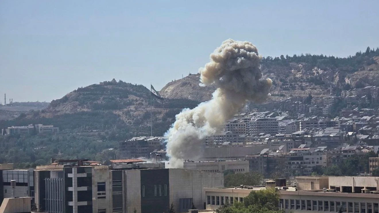 Israel and Syria Agree to Ceasefire as Sweida Clashes Kill 300 and Humanitarian Crisis Deepens