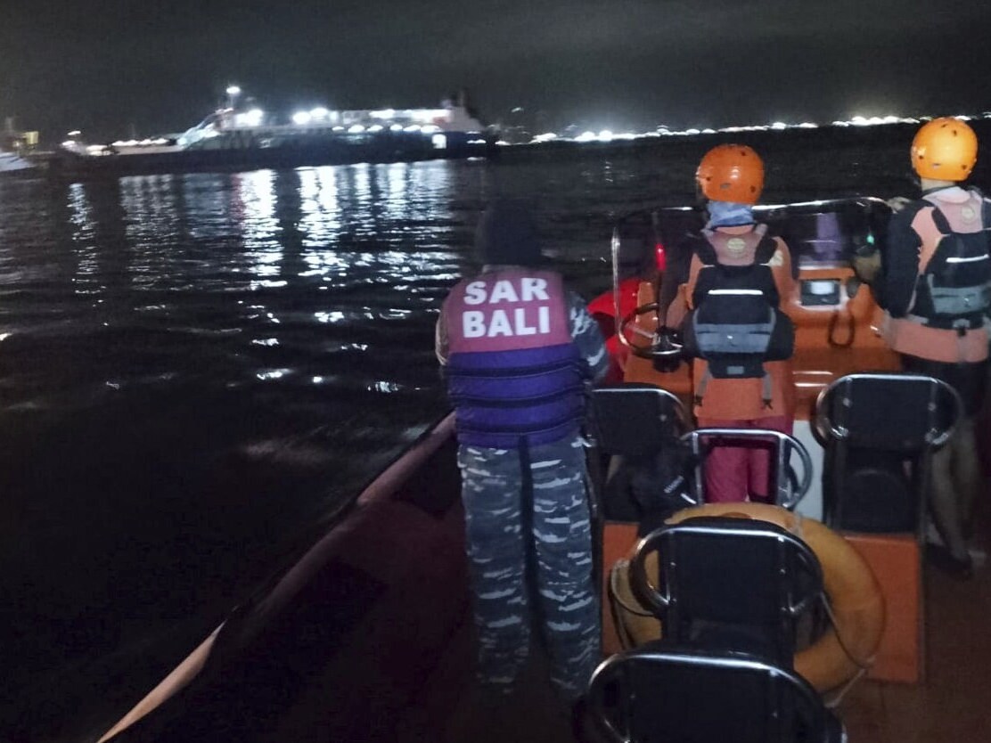 Rescuers Race Against Time Amid Harsh Seas to Find Survivors of Sunken Bali Ferry