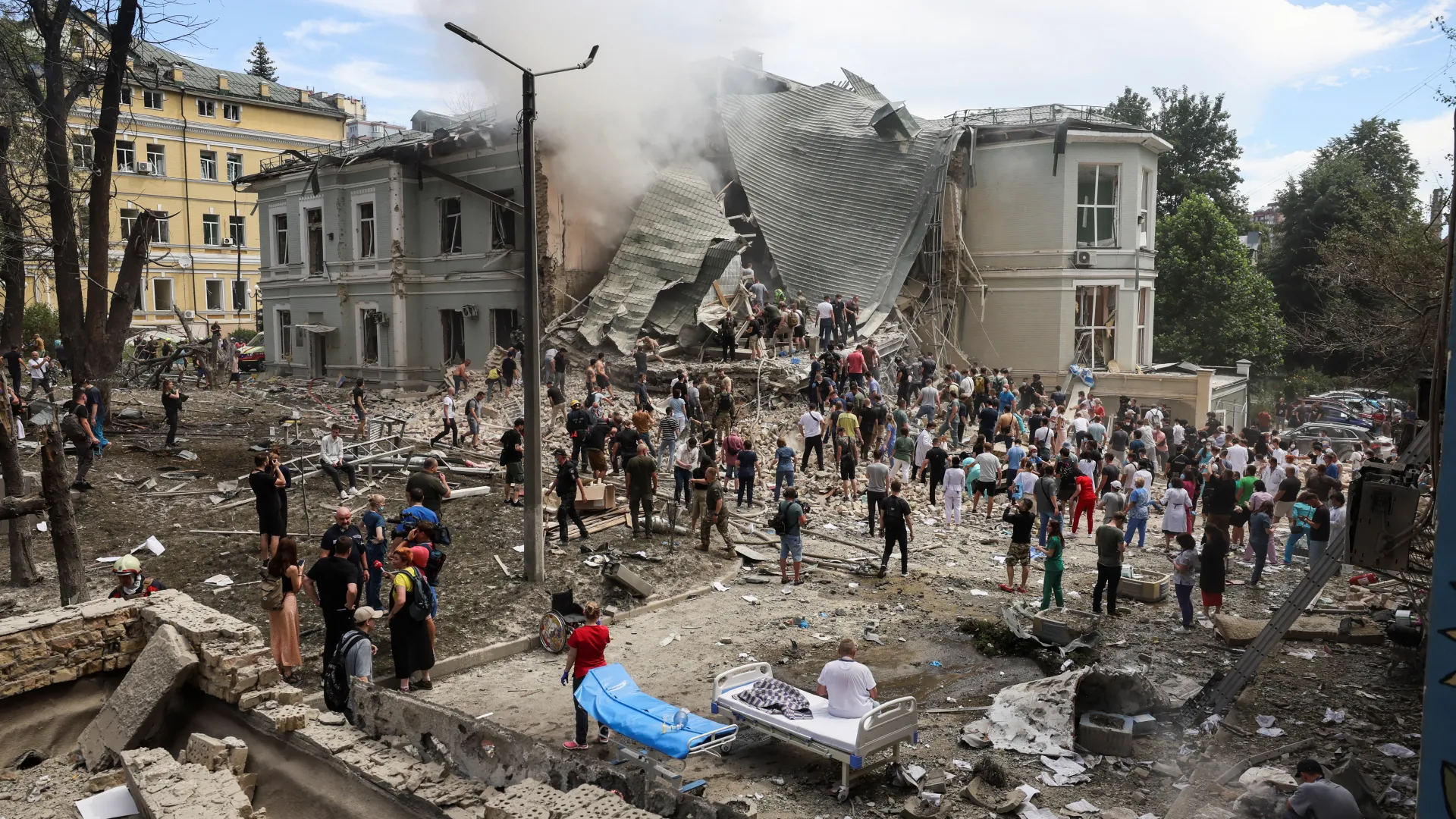Russian Airstrikes Kill Dozens Across Ukraine as Civilian Targets Hit and Global Pressure Mounts for Ceasefire