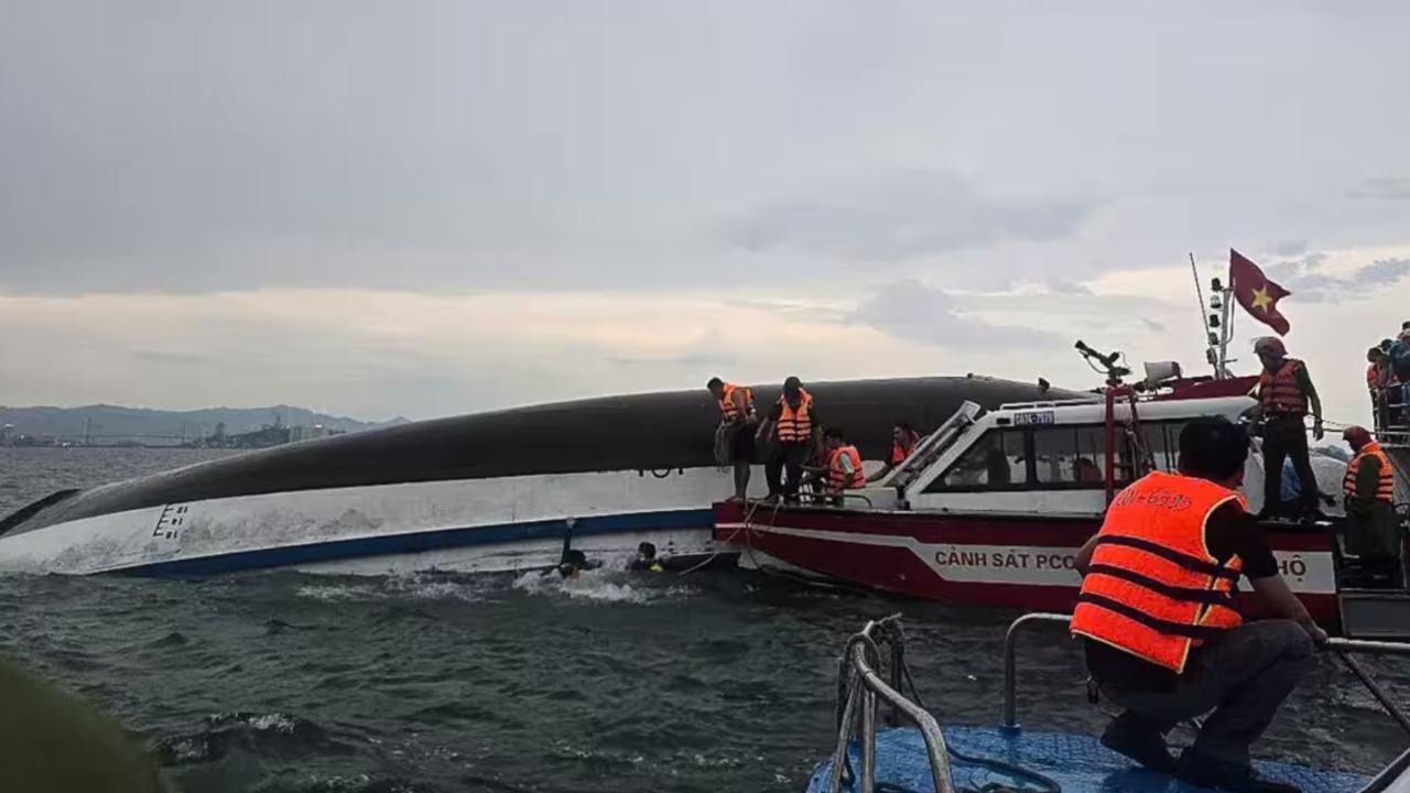 Storm Capsizes Tourist Boat in Ha Long Bay, Killing 34 as Rescue Teams Race to Find Survivors
