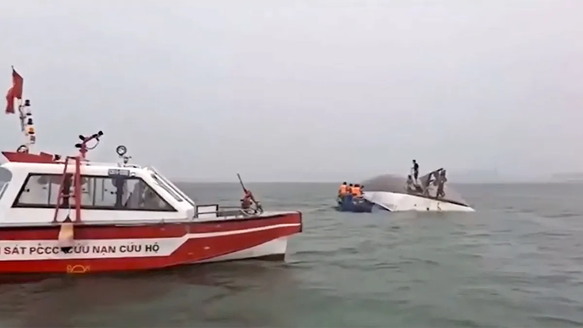 Storm Capsizes Tourist Boat in Ha Long Bay, Killing 34 as Rescue Teams Race to Find Survivors