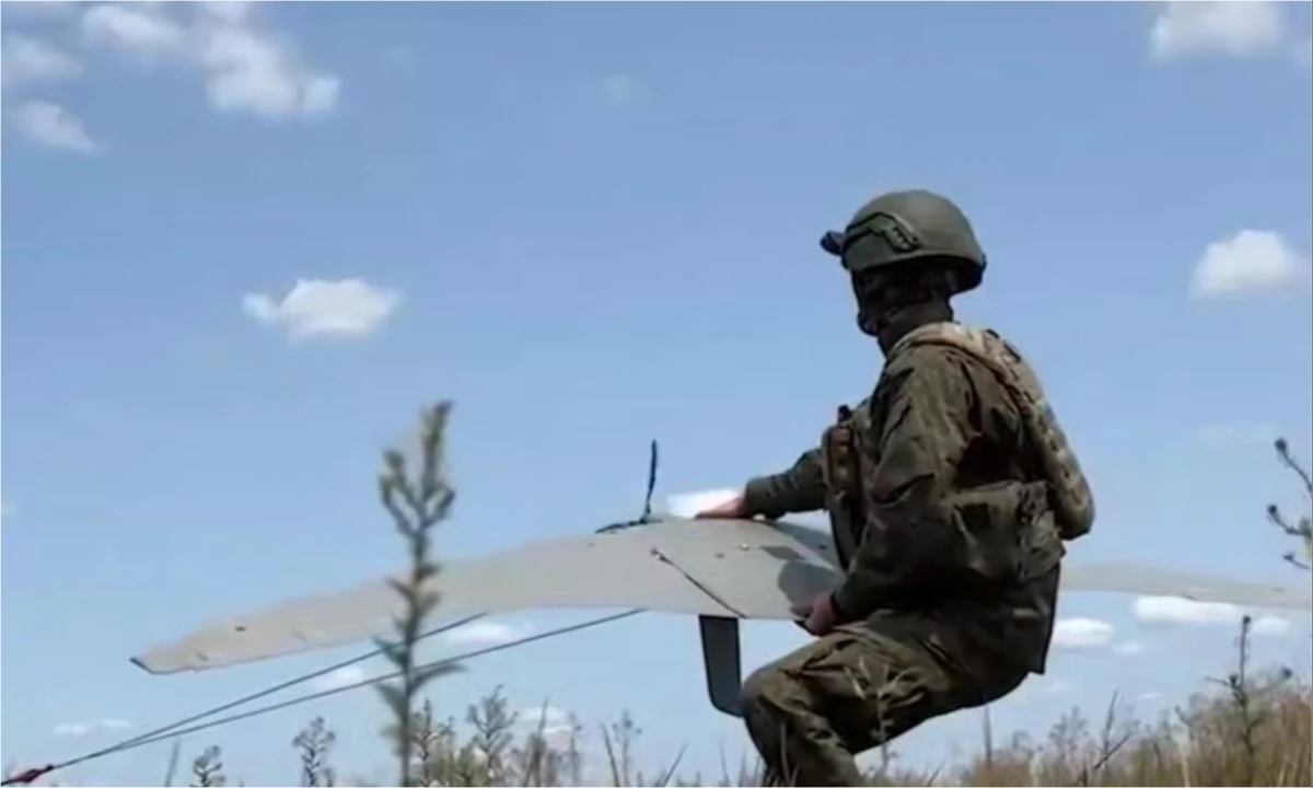 Unleashing Nightly Drone Swarms as Russia Overwhelms Ukraine’s Defenses
